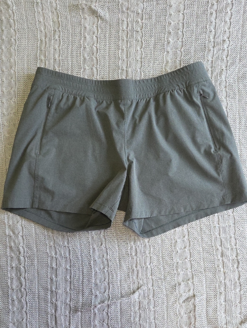 Kuhl Women's Pull-on FreeFlex Gray Green Outdoor Shorts Large Hiking Gorpcore